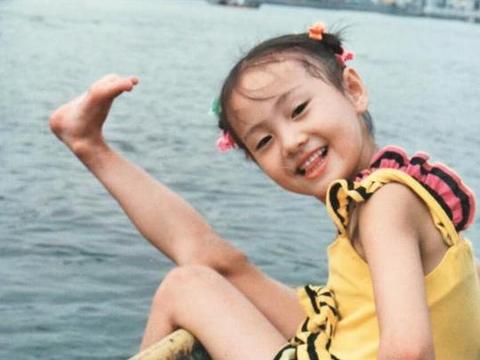 母亲的“十年造星计划”毁了郑爽：妈妈，我不