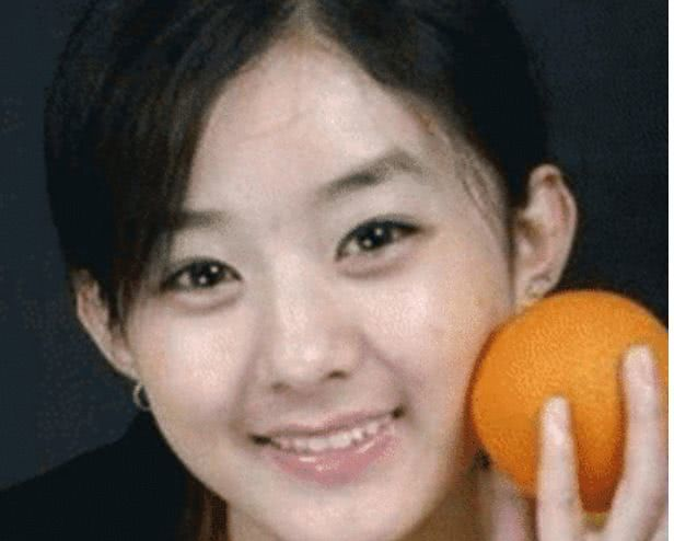女明星刚出道时的真实颜值，赵丽颖还是婴儿肥，杨幂这变化有点大