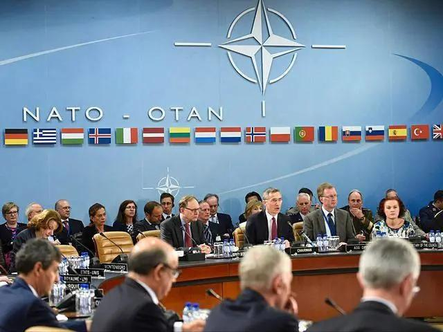 3个战场美国输了两个半,拜登正准备用3招对付中