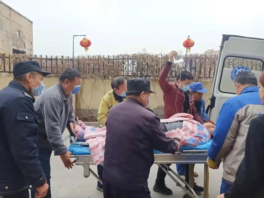 「泰华生活服务」物业故事丨救人于危难,传递正能量 「泰华生活服务」物业故事丨救人于危难,传递正能量