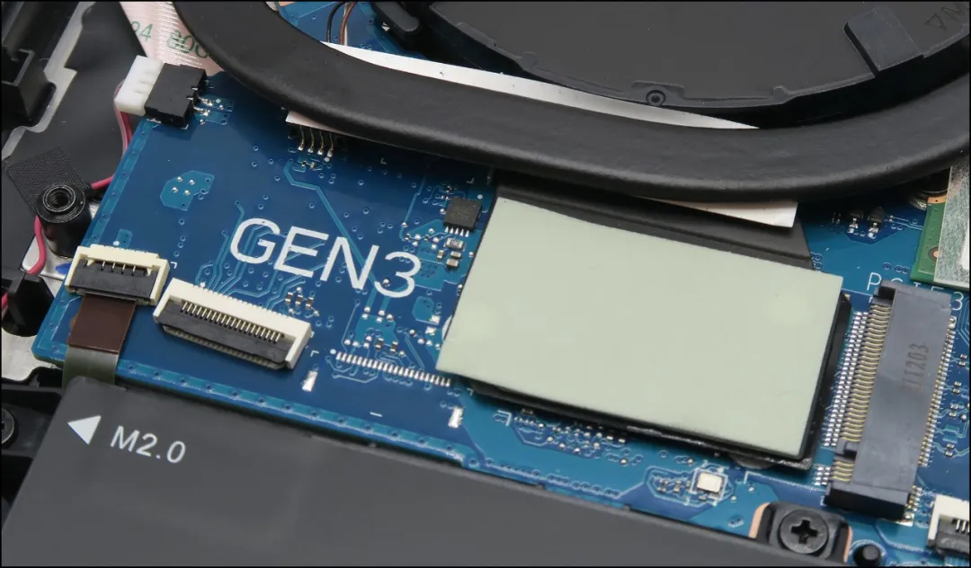 6800MB/s的SSD,80W的3050,惠普暗影精灵7评测