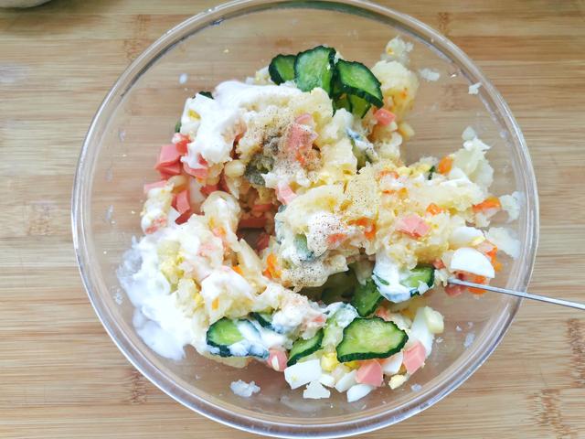 夏季，这食材炒着吃不如蒸着吃，颜值味道不输西餐厅，常吃不怕胖