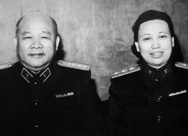 此人缺席解放战争，可在授勋时排在陈赓前面，