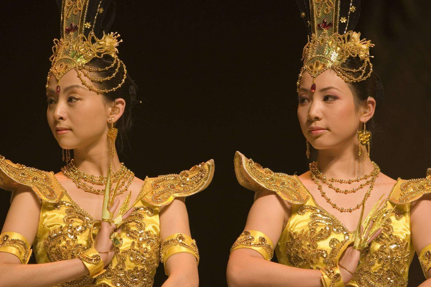 “千手观音”邰丽华：最好的舞蹈，我只是1/21个“观音”