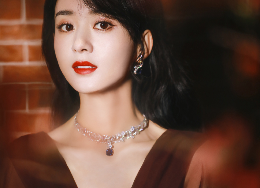 红毯比美：杨紫赢宋茜，倪妮造型翻车，赵丽颖戴天价珠宝太贵气