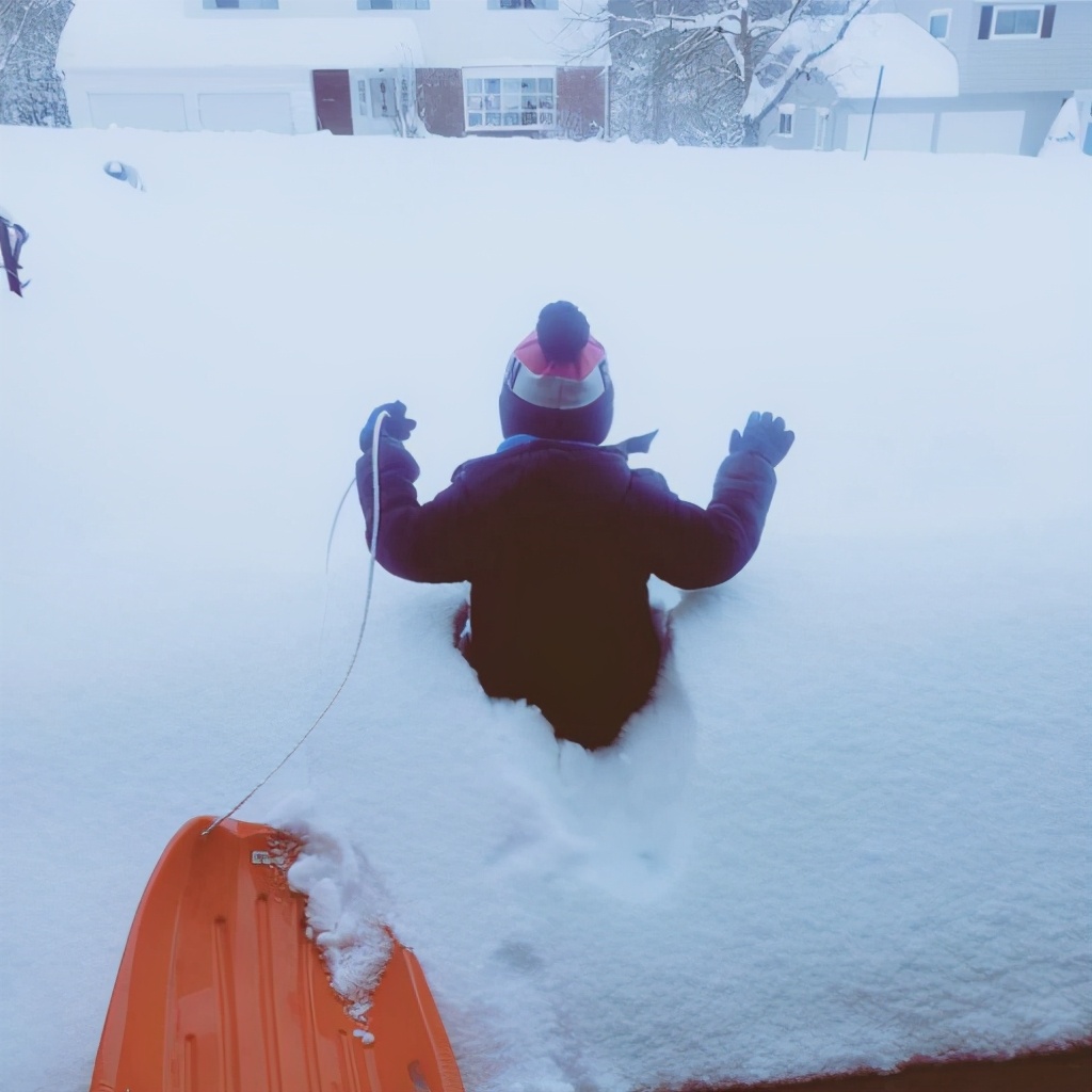 纽约下了一场“破纪录”的雪，网友们都玩嗨了