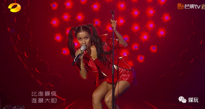 复盘《歌手·当打之年》总决赛，现场直播的5个