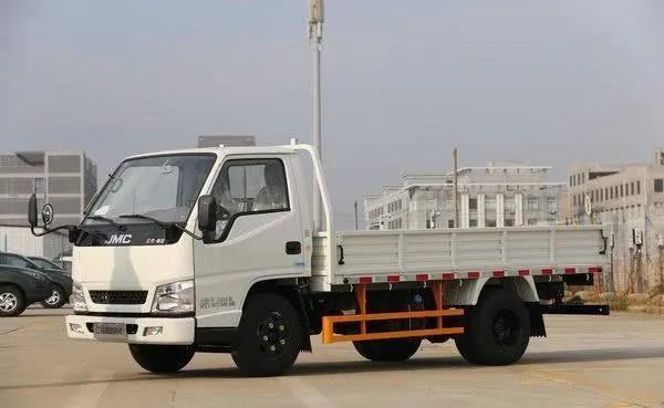 强动力、装载多、驾驶灵活，城市运输还得看顺