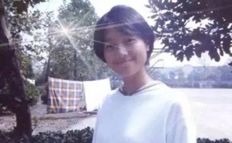 24岁闪婚闪离到36岁卑微付出，曾经的“浙江一姐