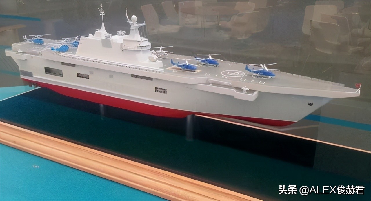 好奇心：俄羅斯兩棲攻擊艦，暴漲至4萬噸，數(shù)據(jù)有“水”么