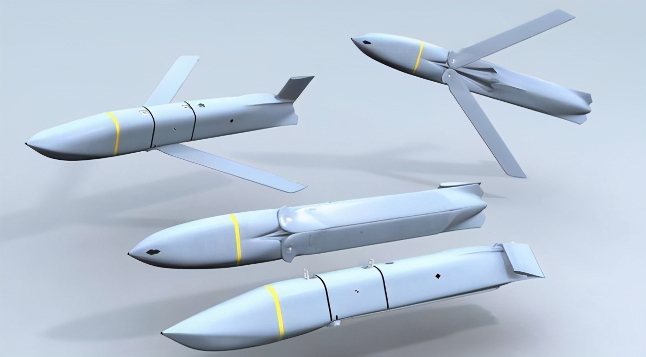 美国再购世界最强反舰导弹，一枚可致辽宁舰瘫