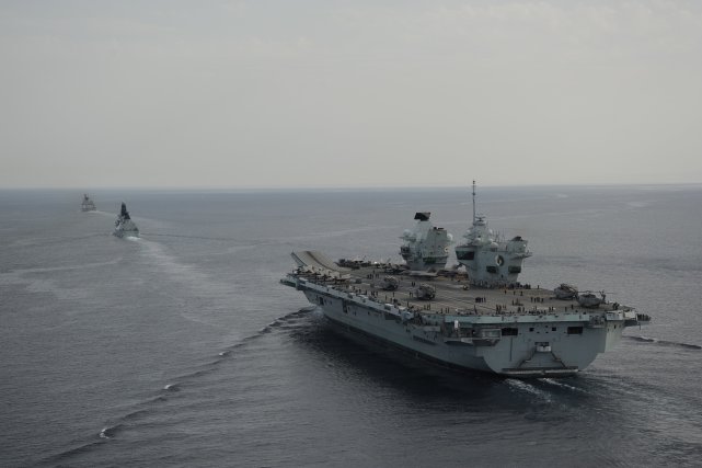 澳媒：澳大利亚军舰将加入英国航母打击群，在南海等地区开展行动
