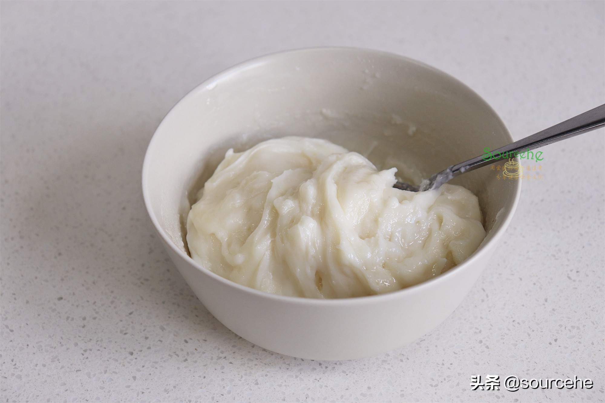 月饼不用烤箱，现做现吃，软糯香甜，少油少糖，低热量，更健康