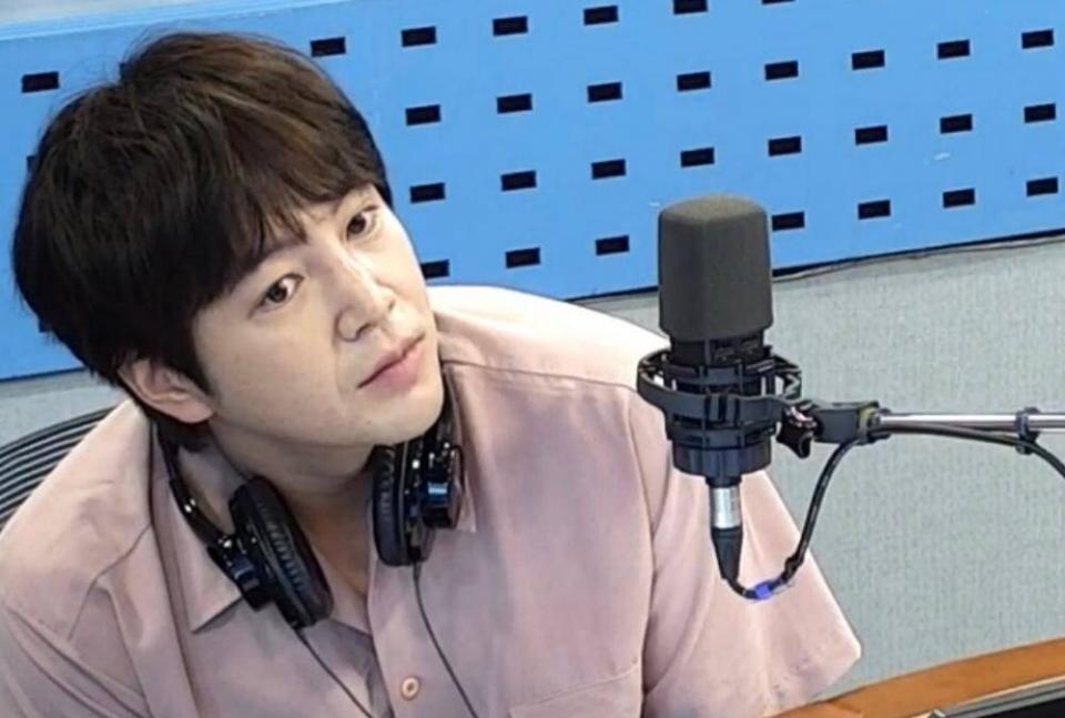 张根硕退伍后首露面，脸上沟壑纵横法令纹严重