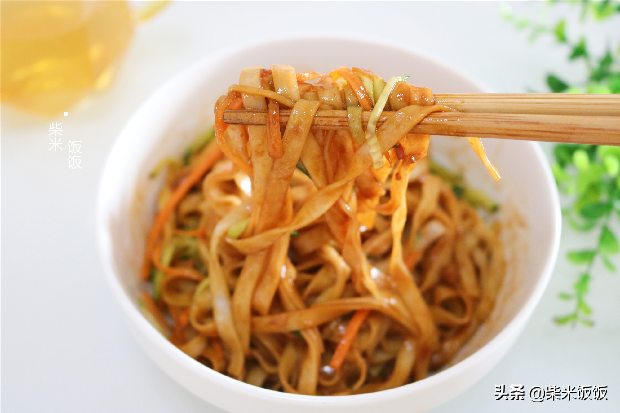 巨好吃的炸酱面，只要家常调味料，做法简单，夏天吃正合适