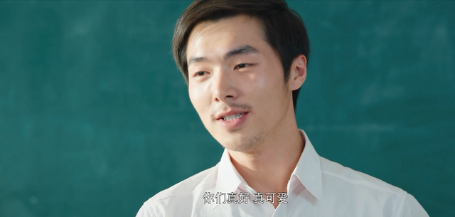 一部女一和女二“拿错剧本”的校园青春剧，竟然意外的有点好看