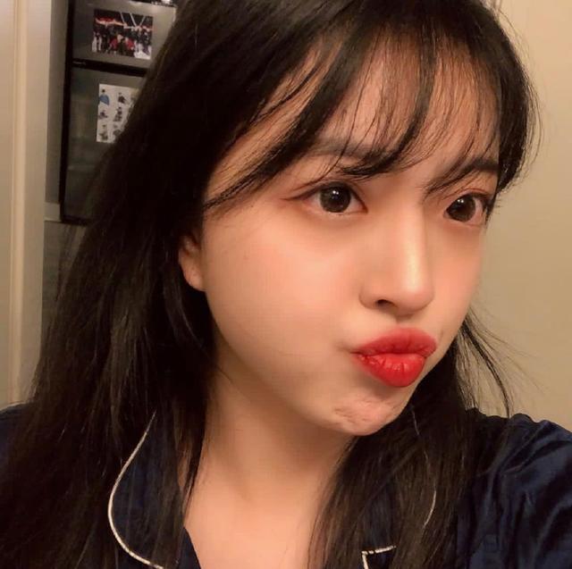 13岁\"华谊小公主\"王文，也疯狂追星，看