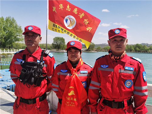 第二十七届中国营口望儿山母亲节在望儿山风景区慈母广场开幕