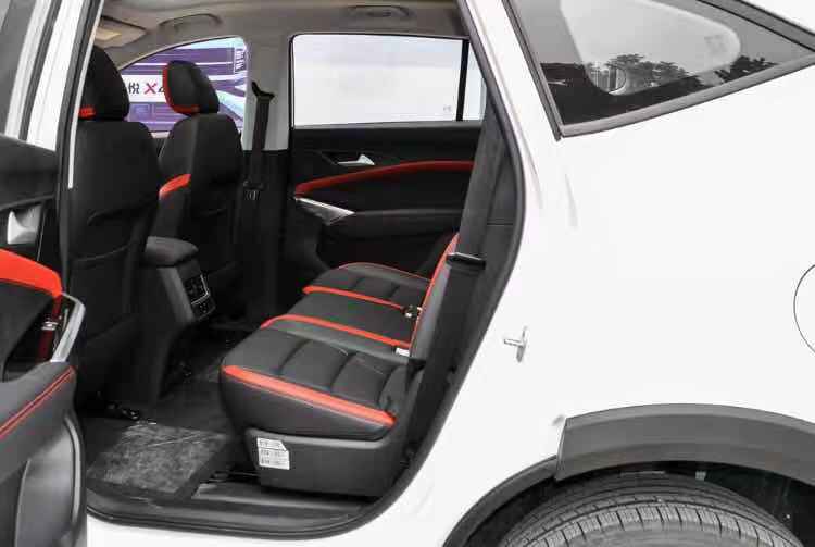 �й������й�����15����������SUV���пռ�����ֵ����ʵ��