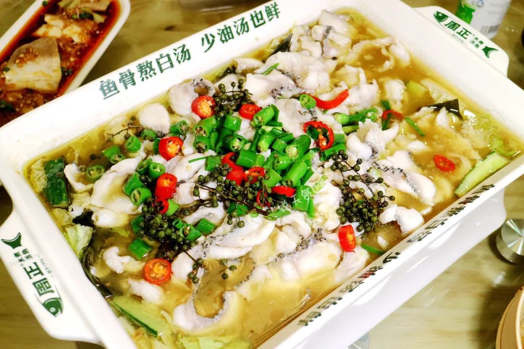 厦门25年水煮鱼老店，因为真的好吃，27家门店从岛外开到岛内