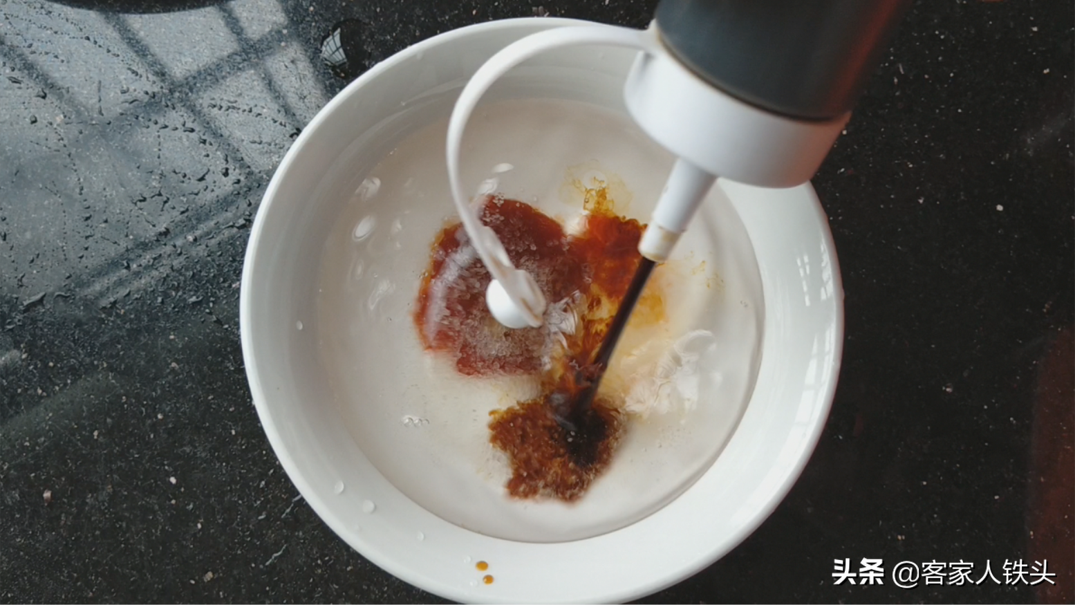 以后待客豆腐就这样做，3块豆腐1勺酱，出锅真香，比肉还受欢迎