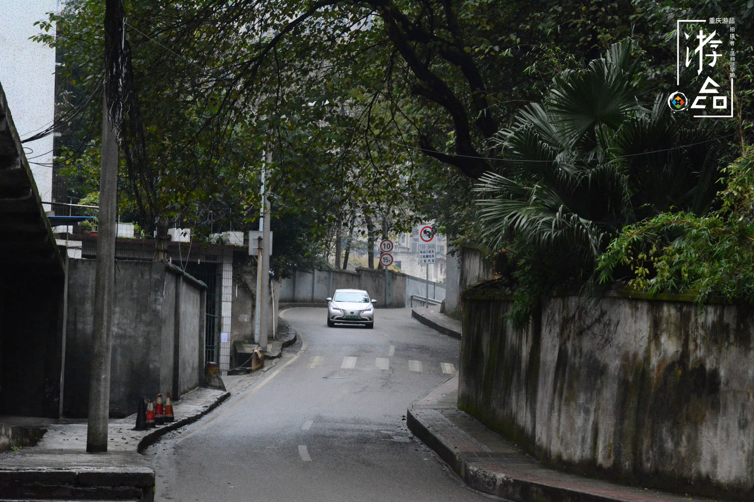 老重庆教你破解“山城迷宫”：不看导航，如何迅速找到近路？