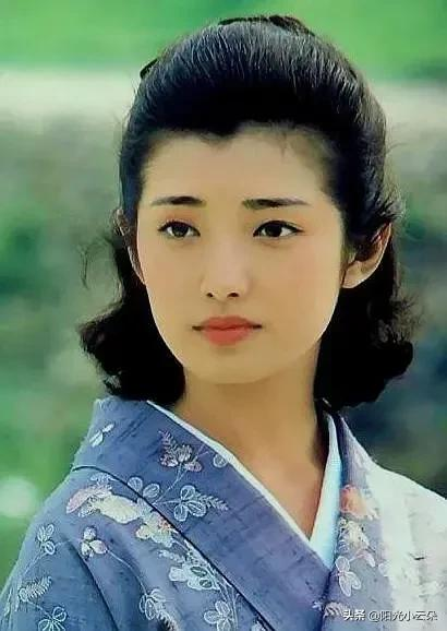山口百惠 選秀出道的女神 現在已然是臃腫大媽 一個時代的榮光 陽光小云朵 Mdeditor 山口百惠 選秀出道的女神 現在已然是臃腫大媽 一個時代的榮光 陽光小云朵 Mdeditor