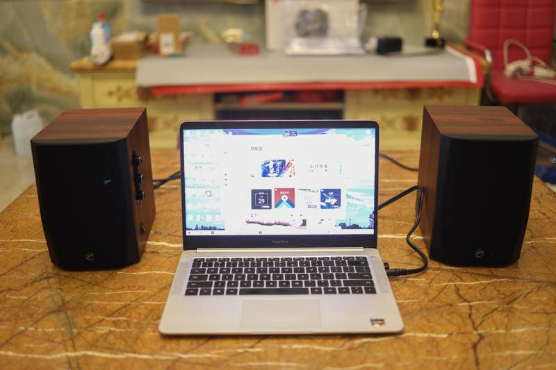 高性价比的音乐体验，惠威D1100多媒体音箱上手实测