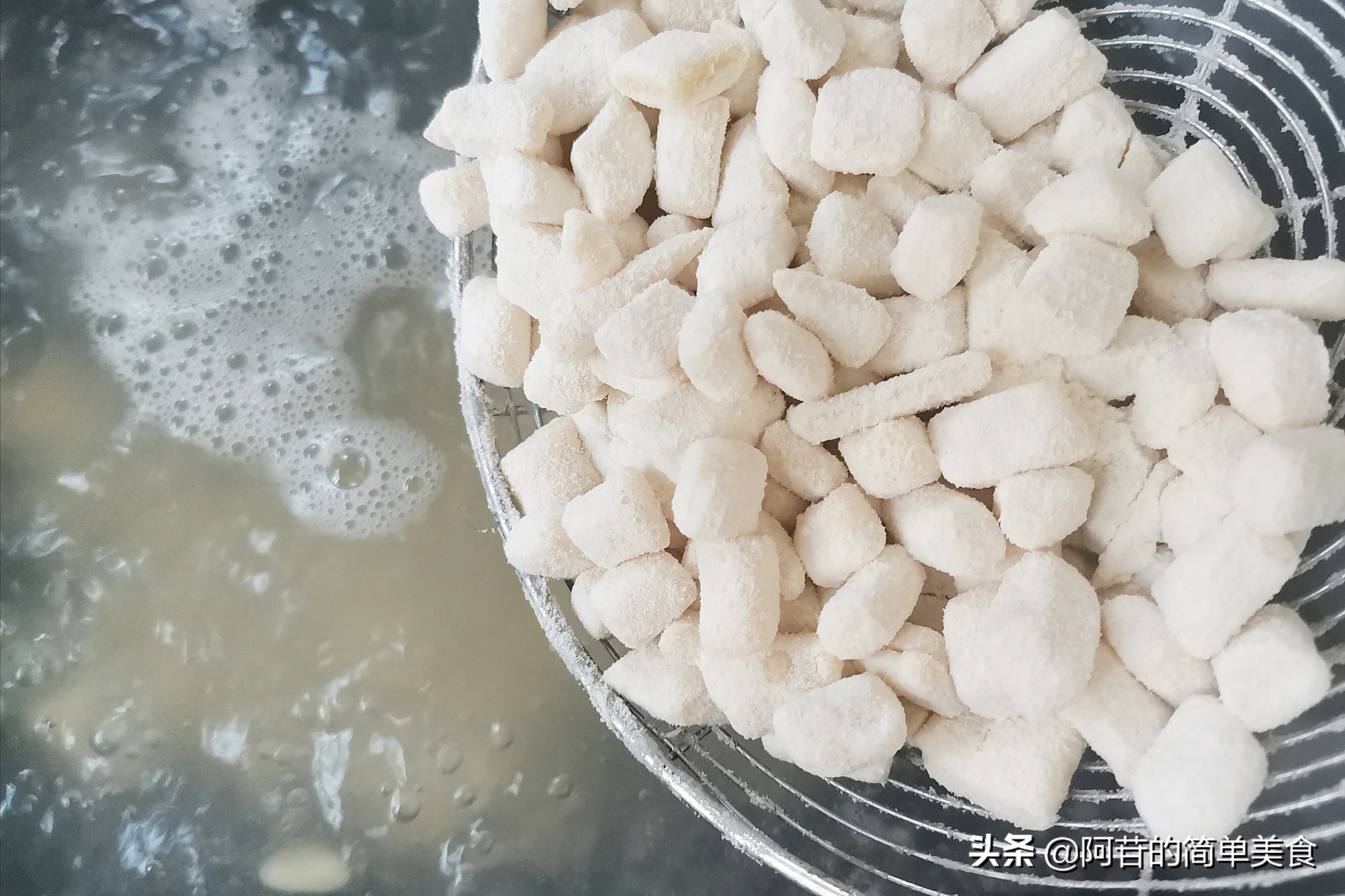Today’s holiday, make a bowl of children’s favorite Ding Ding noodles, delicious and full, really fragrant