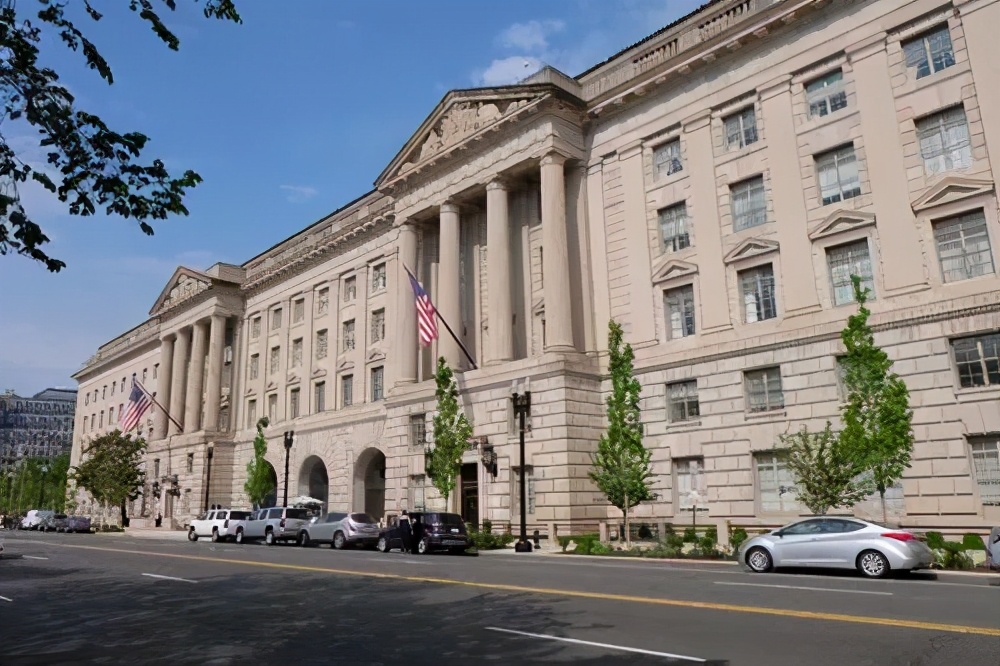 美对中俄捆绑打压 再将103家企业列入清单