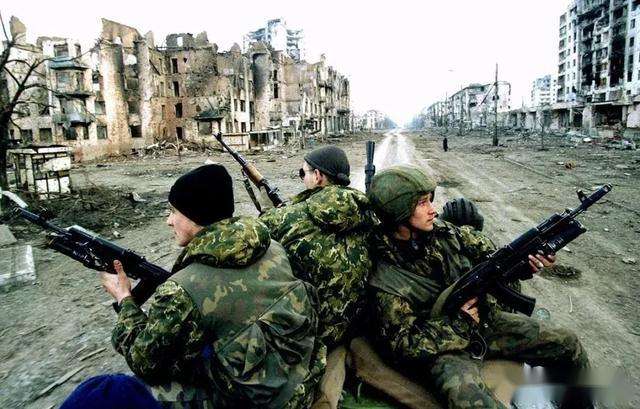 现代战争有多残酷？看完这组图片的人沉默了