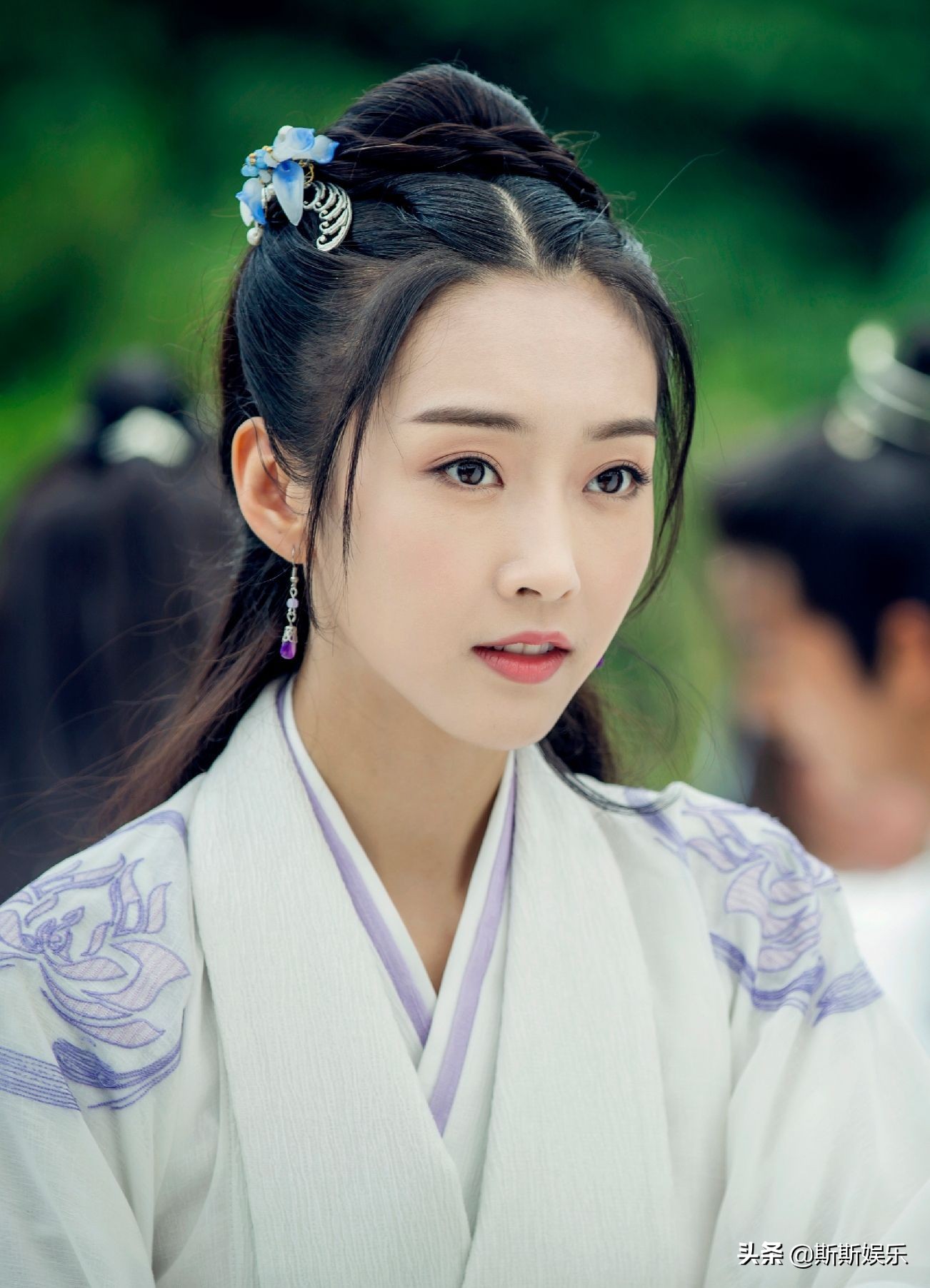 《陈情令》女演员现状，孟子义发展稳定，宣璐待播剧多，她却被黑