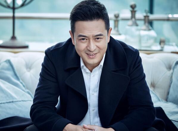 2020十位最火“大叔”：于和伟接着舞，刘奕君一