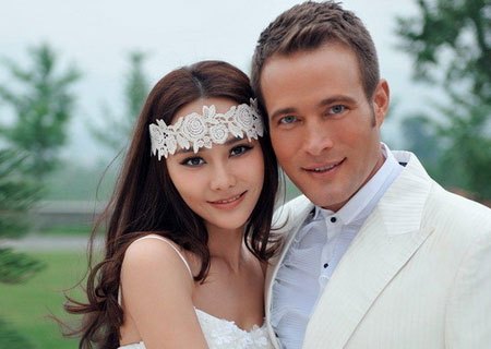 被外国人\"拐走\"的4大中国女神，你觉得