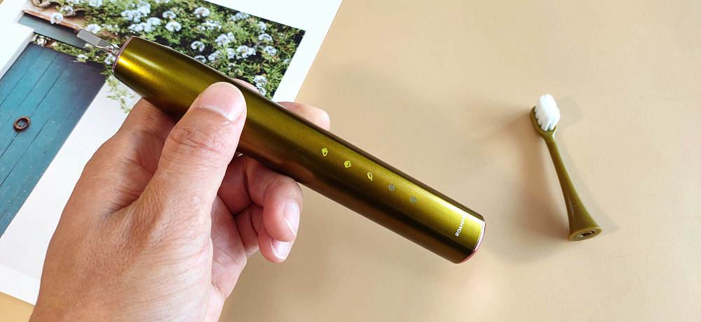 给牙齿全方位的呵护 罗曼电动牙刷T10X小果刷