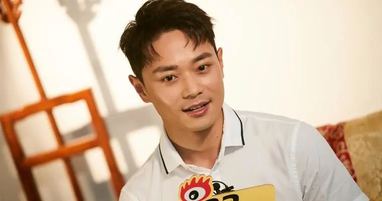 过气童星曹骏，你别挣扎了