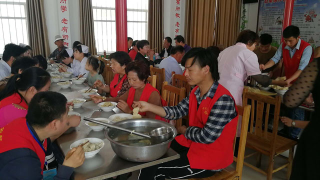浓情五月天·感恩母亲节——邓州小草义工走进赵集镇养老中心