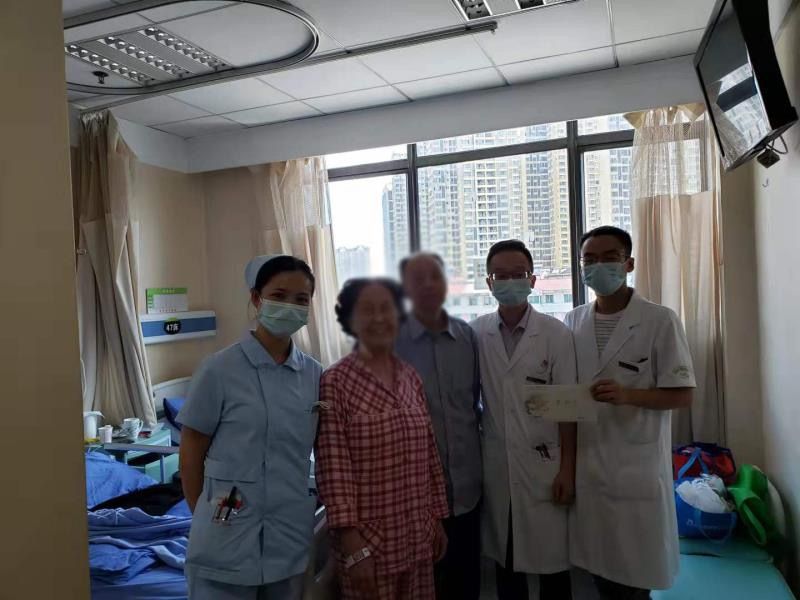 全国优秀老教师给这家医院送来感谢信