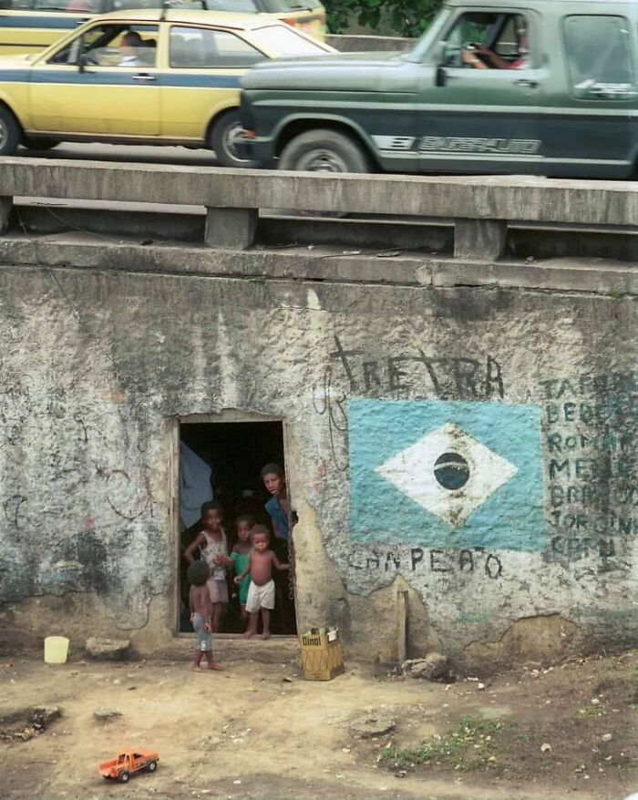 34张罕见的城市照片，印度穷人与富人只隔一条街，却永远无法翻越