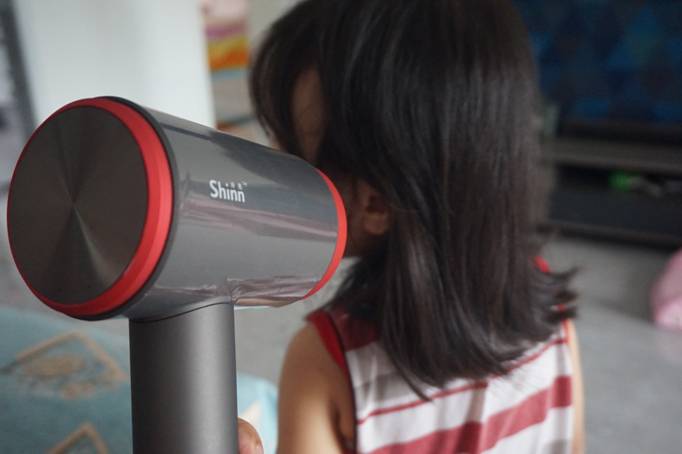 百变造型，无限精彩-诗恩无线吹风机评测