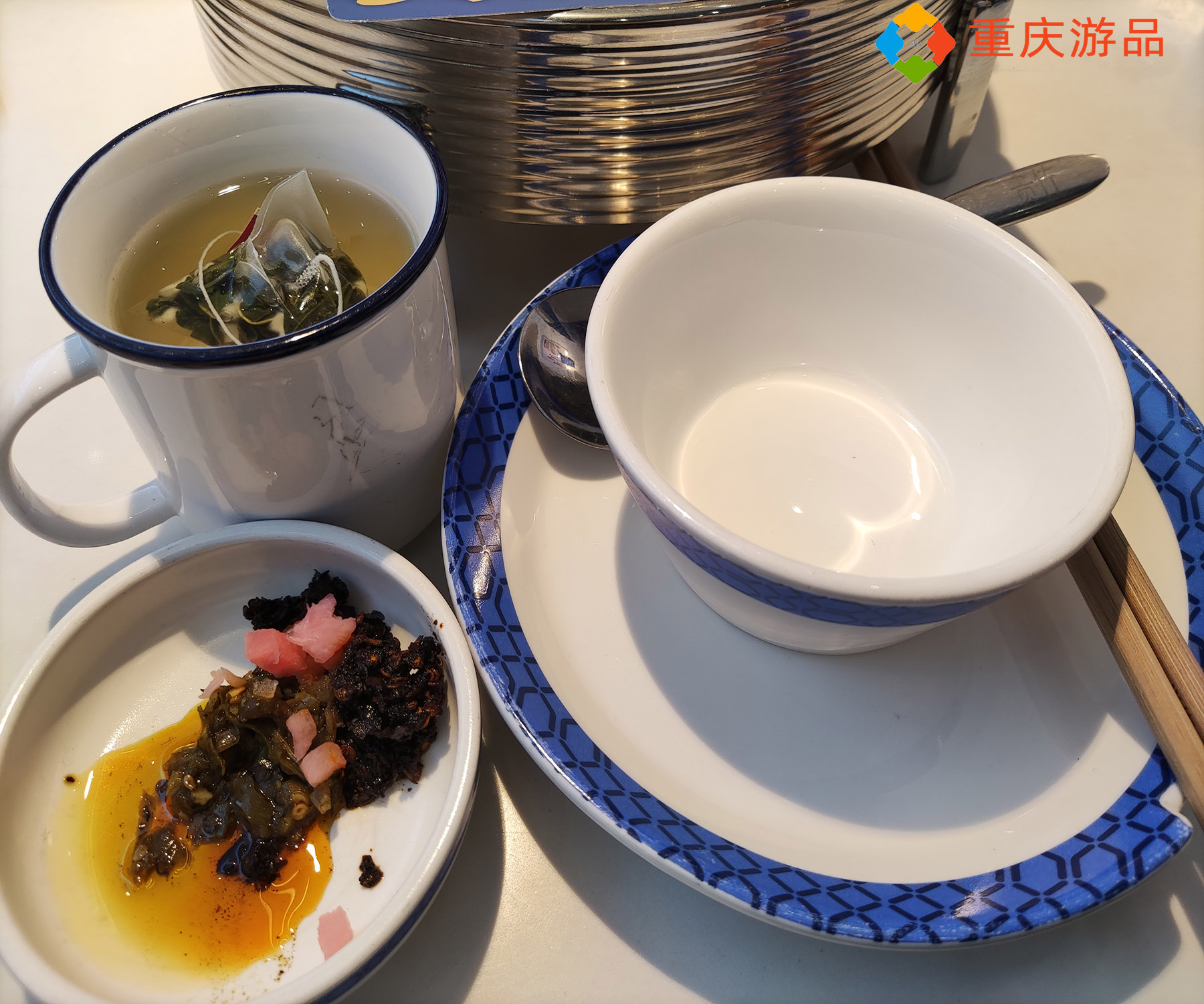 打破传统的贵州酸汤鱼，直接煮好上桌，重庆人会不会买账？