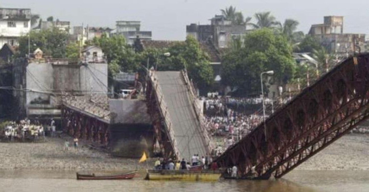 越南3000亿大桥一夜坍塌，百万民众向中国索赔，