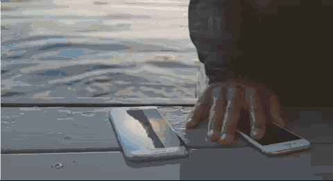 As expected " waterproof " have an accident, the apple is punished 2 million dollar, be sneered at by SamSung: It is a little brother