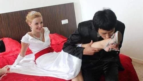 俄罗斯姑娘想嫁中国，不要房子不要彩礼，唯一