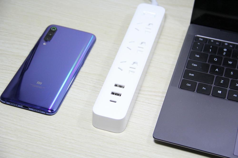 59元小米新款插线板：有USB口、有Type-C口，还支持20W快充