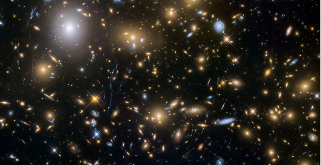 最古老的原始星系被发现，年龄直逼宇宙，很可能曾经孕育过生命