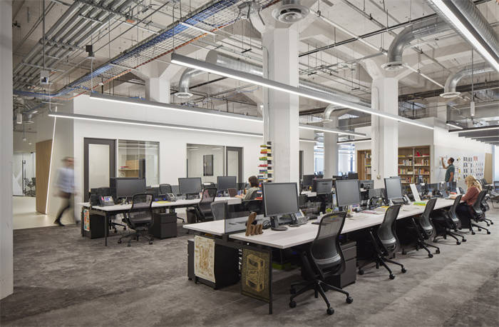 创意休闲的办公室设计，在这里面办公是一种享受