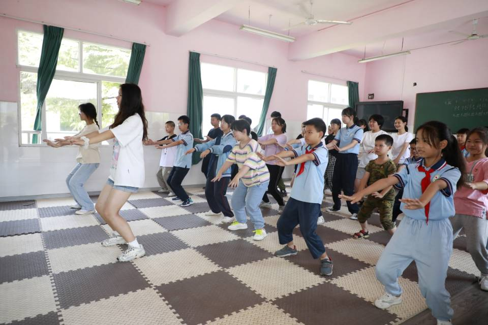 颂传统文化 增童真底蕴——联合方川小学暑假夏令营第六天