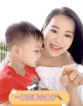 胡杏兒老公曬長子變魔術，奕霆戲精上身超愛演，大眼睛靈動顏值高