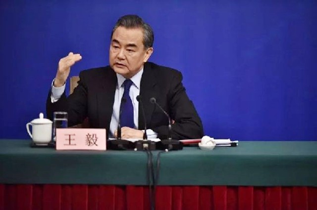南海方向传出好消息！王毅释放重大信号，中国这一步走得稳稳当当